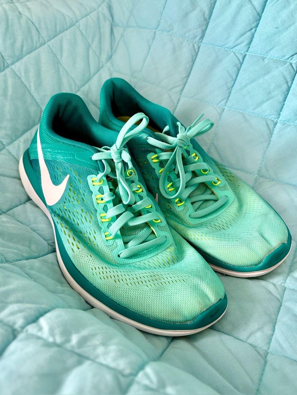 💚🩵 Nike Flex Running Tennis Shoes 🎾🩵💚